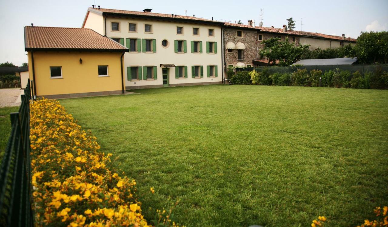 Ca' Vittori Hotel Valeggio sul Mincio Exterior photo